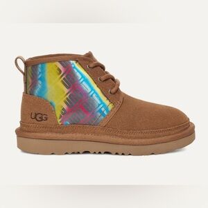 UGG Neumel Chromatic Shoes Chestnut Big Kids Size 3 Iridescent Chukka Rainbow